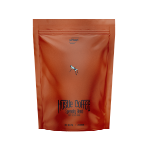 Hustle Coffee Specialty Blend es un café premium elaborado con granos seleccionados de café Arábica, cuidadosamente tostados para lograr un equilibrio perfecto entre aroma, sabor y cuerpo.